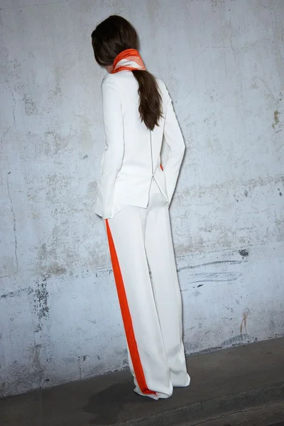 Look 13